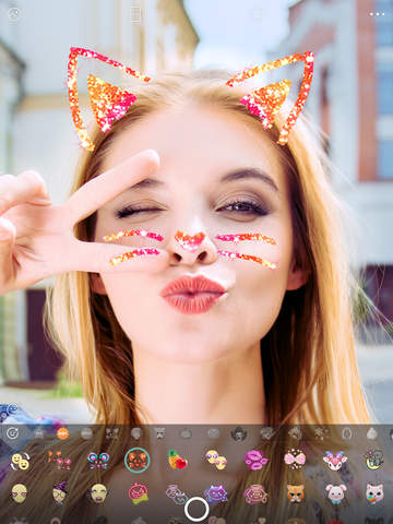 B612 - Selfie with the heart Photo & Video Selfie With