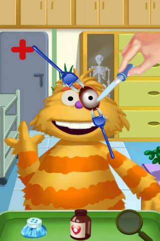 Cute Monster's Eyes Doctor - Magic Land/Jungle Hospital screenshot 2